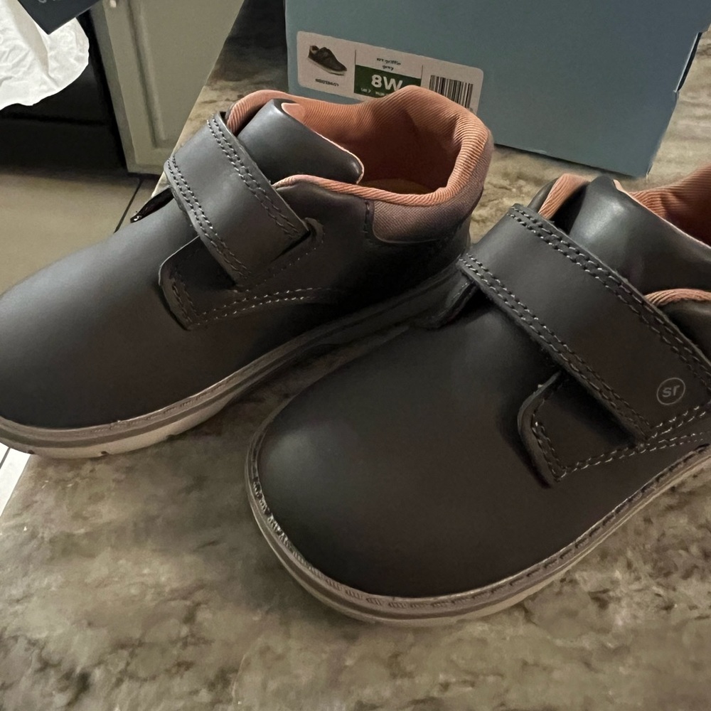 Stride Rite Unisex-Child SRT Griffin Sneaker-8W